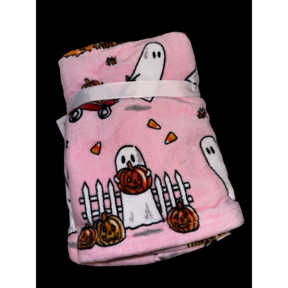 Isaac Mizrahi Halloween 2024 Pink Fall Ghost Candy Corn Set Of 2 Hand‎ Towels